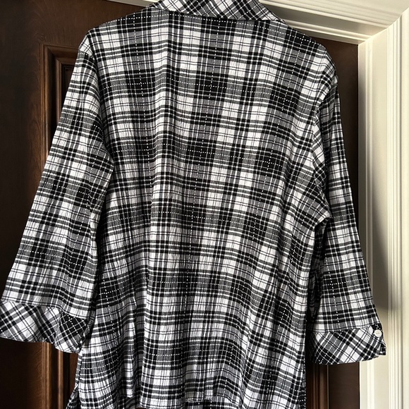 SO CUTE! BLACK & WHITE PLAID BLOUSE 2X BY "THE TOG SHOP WOMENS" - Picture 2 of 2